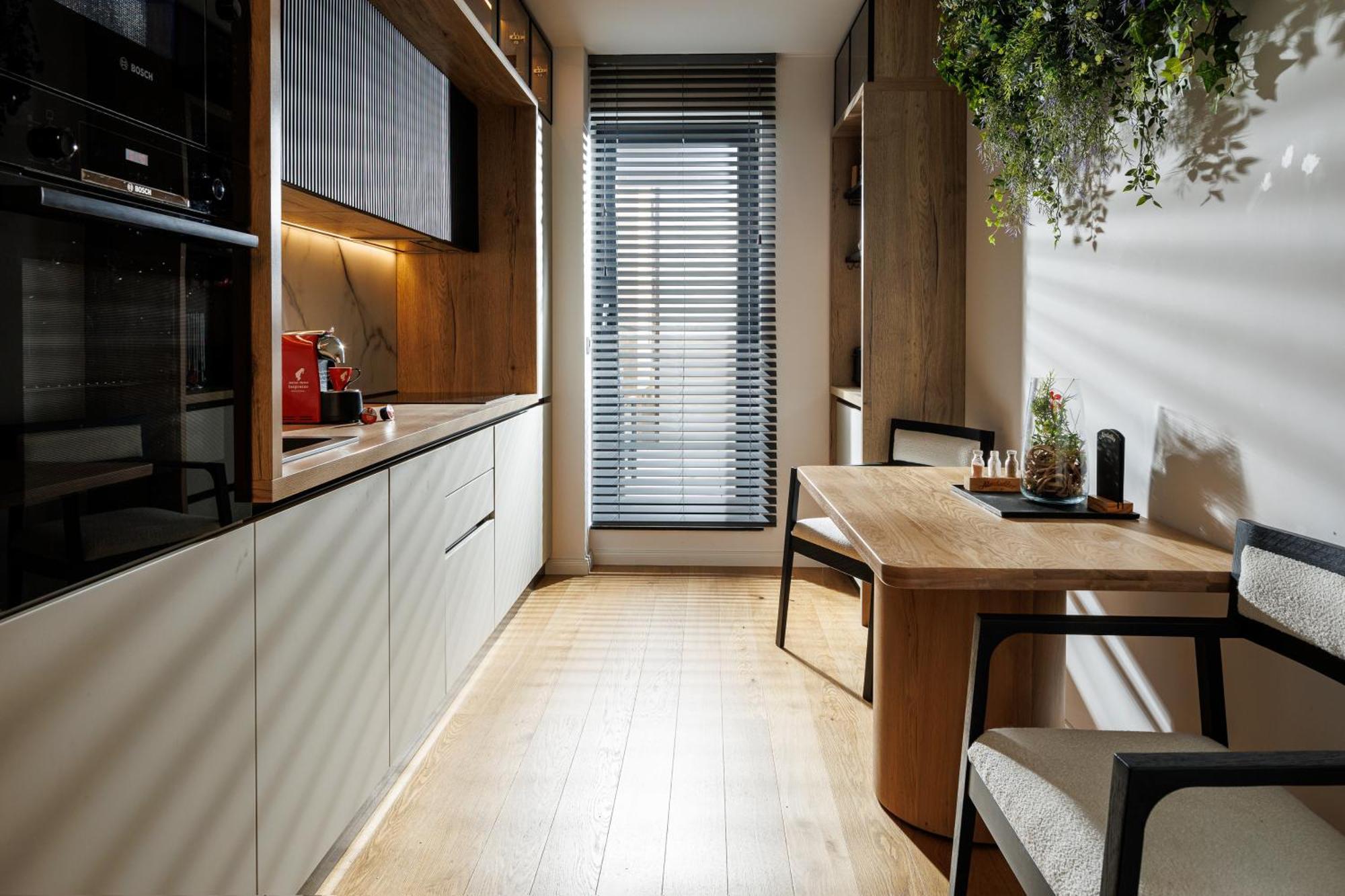 Pure Living Apartment W. Private Parking Braşov Extérieur photo